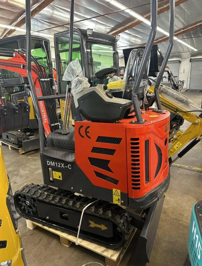 AGT DM12X-C 1-Ton Mini Excavator – Pilot Control & Hydraulic Thumb