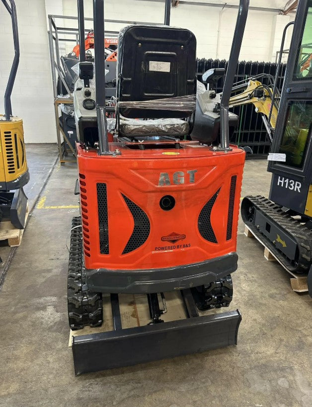 AGT DM12X-C 1-Ton Mini Excavator – Pilot Control & Hydraulic Thumb